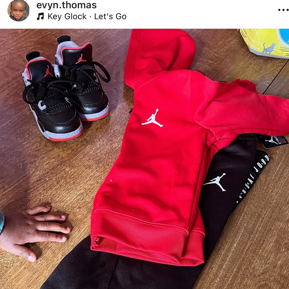 Jordan track suit 18m